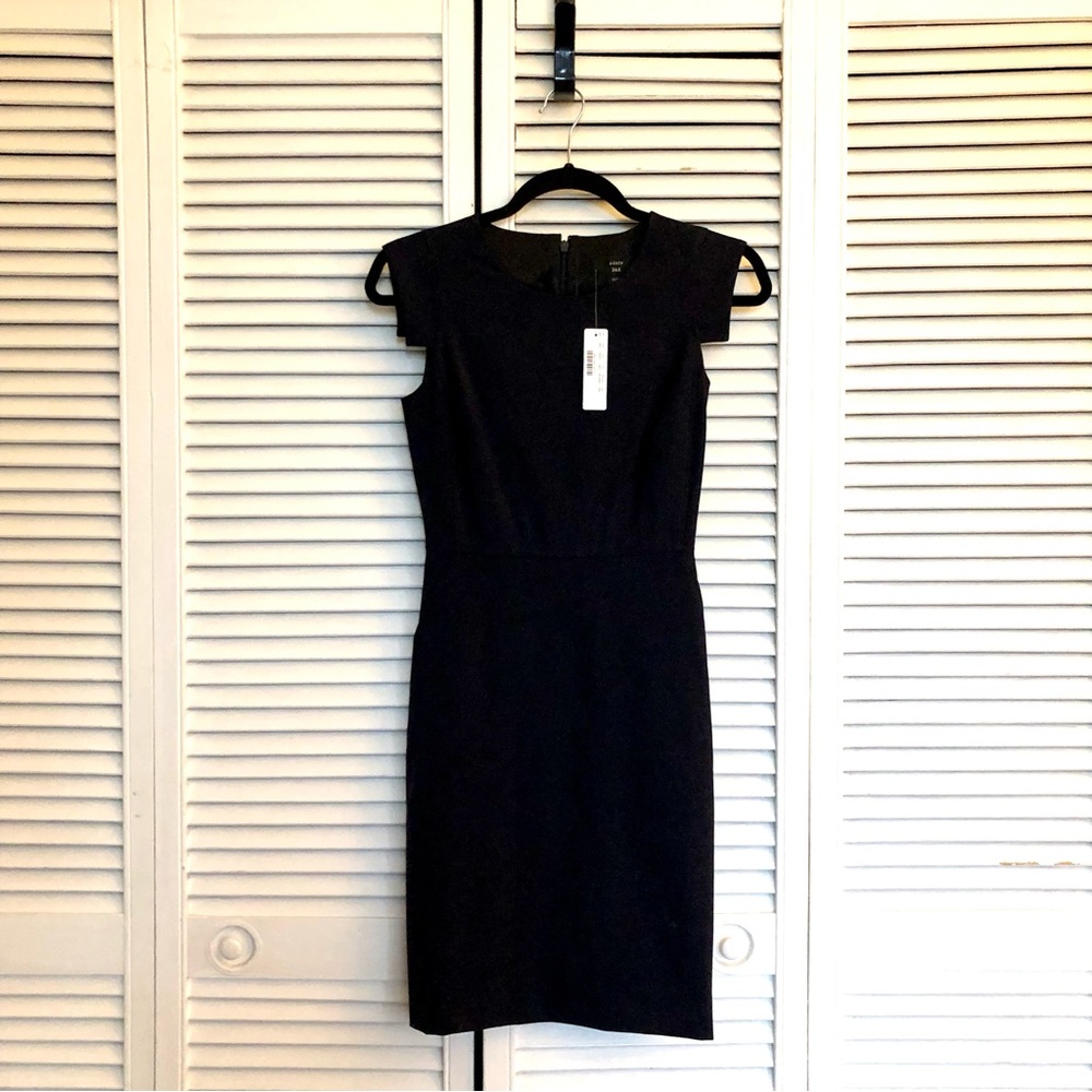 J. Crew 00P navy sheath dress with pockets!